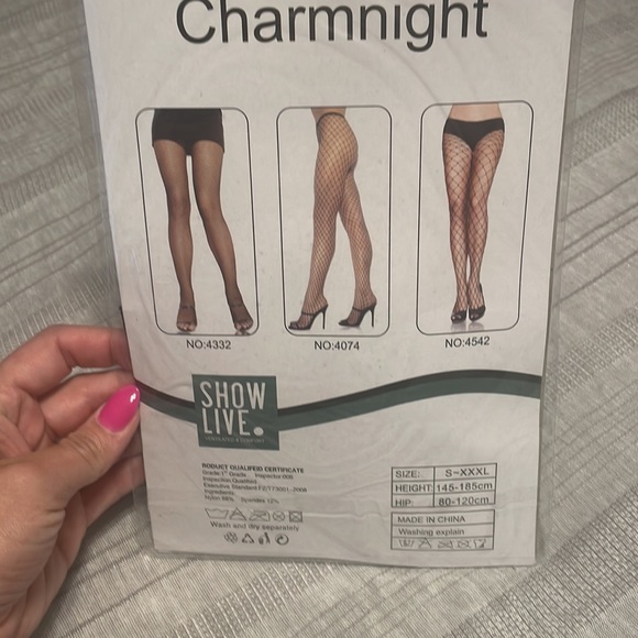 Two Packs Fishnet Leggings - Picture 3 of 3